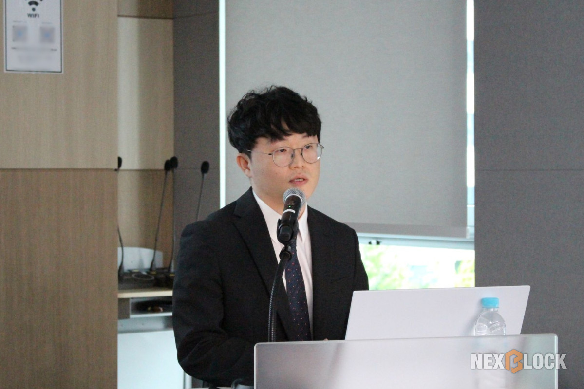 Bok Jin-sol of Four Pillars presenting on on-chain vaults